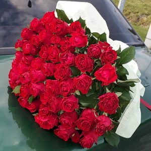 51 красная роза в Сумах фото