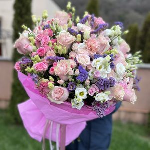 большой праздничный букет из цветов разных сортов фото