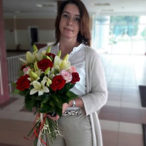 букет из роз и лилий в Сумах фото