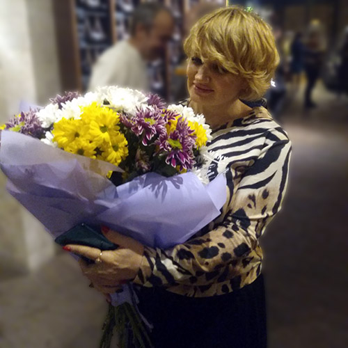 живе фото товару "Букет хризантем"